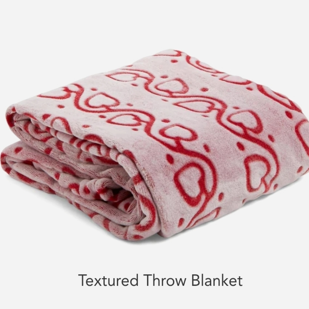 Vera Bradley "Stitched Vines" Throw Blanket; Red; Pink; NWOT 💕